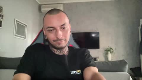 sidvicious23cm online show from 10-30-25, 02:40