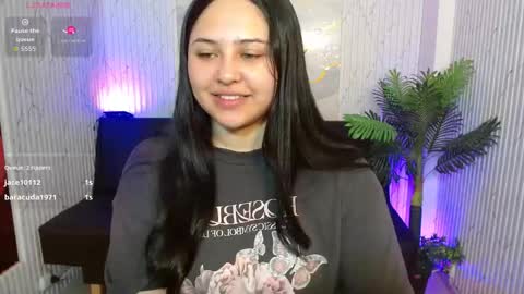 Snapshot of siena_tay chatting on 02-01-26, 12:04 Siena online show from 02-01-26, 12:04