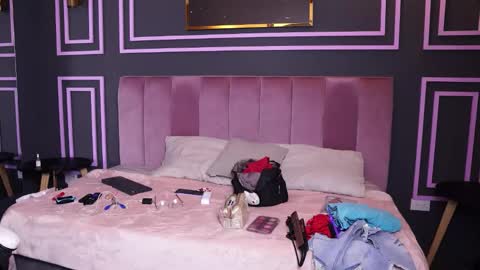 Siena online show from 04-08-26, 07:14