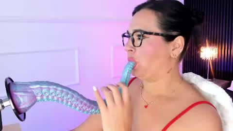 Snapshot of sienarosewood chatting on 06-30-26, 04:13 Siena Rosewood online show from 06-30-26, 04:13