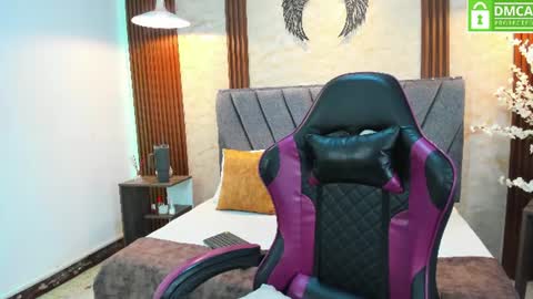 Snapshot of sienna_lu chatting on 06-12-26, 08:52 Sienna online show from 06-12-26, 08:52