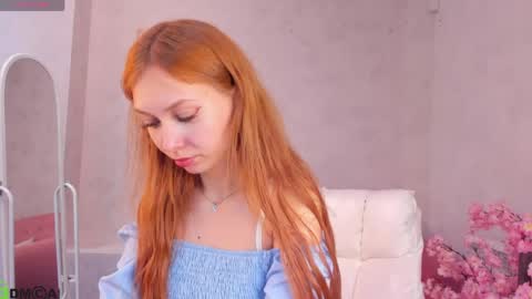 Snapshot of sienna_nyx chatting on 05-28-26, 09:06 Sienna online show from 05-28-26, 09:06