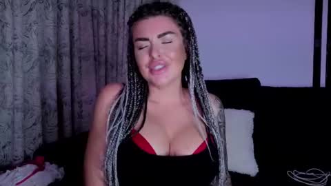 Snapshot of siennalove888_ chatting on 08-05-26, 09:06 SiennaLove888 online show from 08-05-26, 09:06