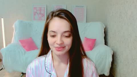 Snapshot of siennamia chatting on 06-07-26, 04:44 Sienna Mia online show from 06-07-26, 04:44