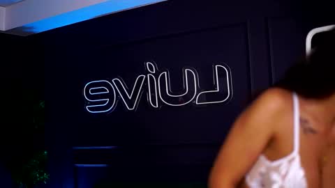 Sienna online show from 10-24-25, 10:00