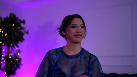 Snapshot of siennaruh chatting on 05-02-26, 05:18 Sienna online show from 05-02-26, 05:18
