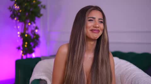 Snapshot of siennaruh chatting on 06-07-26, 11:36 Sienna online show from 06-07-26, 11:36