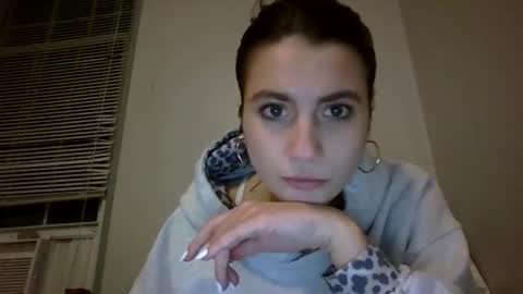 Snapshot of sierranovaa chatting on 02-12-26, 11:44 sierranovaa online show from 02-12-26, 11:44