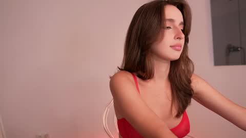 Snapshot of silent_chill chatting on 12-24-24, 12:44 Chilli online show from 12-24-24, 12:44