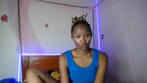 Snapshot of silent_lovie chatting on 04-28-26, 10:09 silent_lovie online show from 04-28-26, 10:09