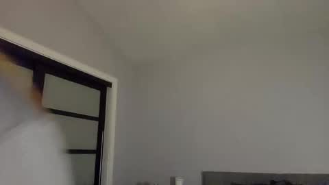 SilentSarah online show from 12-22-25, 04:31