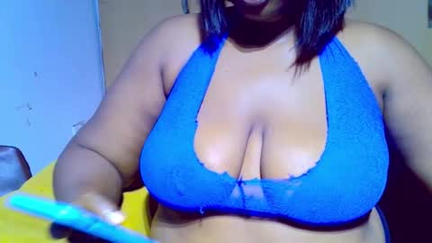 Snapshot of silky_blackbarbie chatting on 11-05-25, 10:37 bibisexy online show from 11-05-25, 10:37