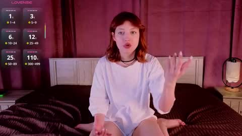 silly___woman online show from 11-08-25, 01:33