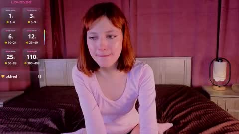 silly___woman online show from 11-12-25, 01:33