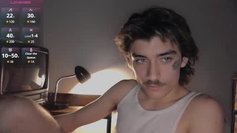 Snapshot of silly_cybin chatting on 10-08-25, 02:53 cybin online show from 10-08-25, 02:53