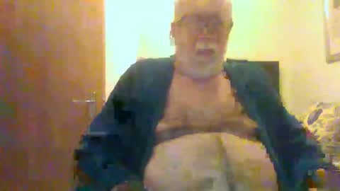 sillyoldman45221063 online show from 04-04-26, 08:50