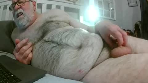 sillyoldman45221063 online show from 04-08-26, 12:43