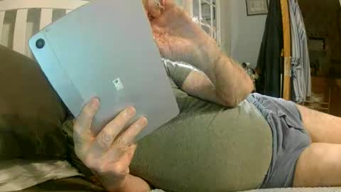 sillyoldman45221063 online show from 04-18-26, 11:27