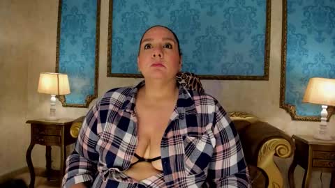 Snapshot of silvanabombshell chatting on 02-05-26, 12:21 SilvanaBombshel online show from 02-05-26, 12:21