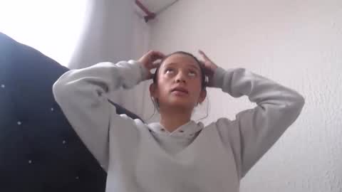 Snapshot of silvanaroberts_ chatting on 04-29-26, 09:43 Rouse online show from 04-29-26, 09:43