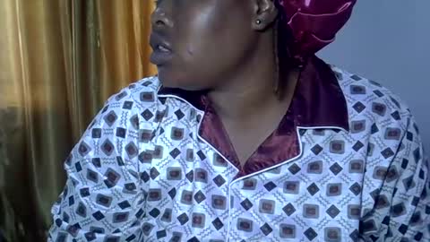 Snapshot of silver_baby06 chatting on 06-18-26, 10:41 silver baby06 online show from 06-18-26, 10:41