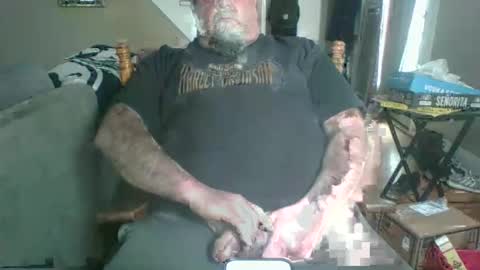 Snapshot of silverdadbod chatting on 02-19-26, 02:35 silverdadbod online show from 02-19-26, 02:35