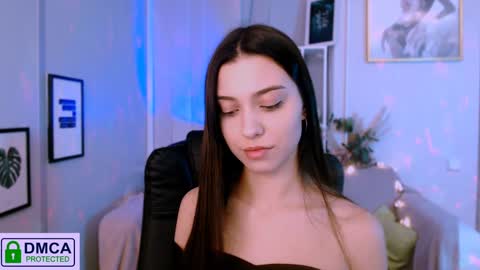 Silvia nude in pvt  online show from 12-22-24, 08:47