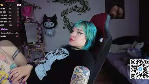 Snapshot of silvia_santorskii chatting on 06-17-26, 08:06 silvia_santorskii online show from 06-17-26, 08:06