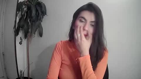 Snapshot of silviecollins chatting on 12-27-24, 01:11 Silvie online show from 12-27-24, 01:11