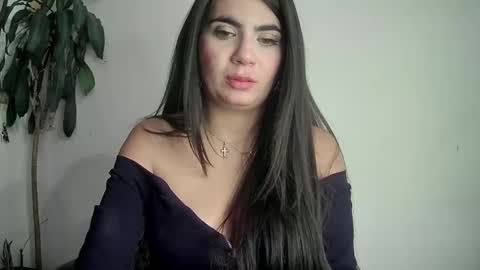 Snapshot of silviecollins chatting on 01-30-25, 02:16 Silvie online show from 01-30-25, 02:16