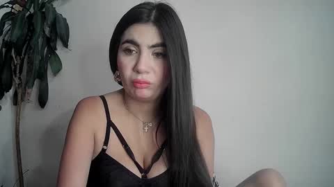 Snapshot of silviecollins chatting on 01-31-25, 11:24 Silvie online show from 01-31-25, 11:24