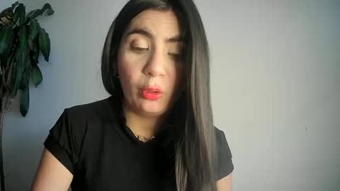 Snapshot of silviecollins chatting on 02-03-25, 10:00 Silvie online show from 02-03-25, 10:00