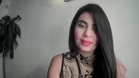 Snapshot of silviecollins chatting on 02-17-25, 01:58 Silvie online show from 02-17-25, 01:58