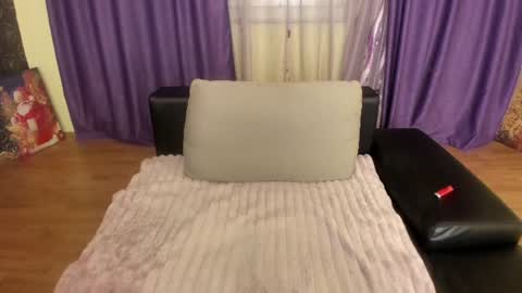 Snapshot of silvyalove chatting on 06-13-26, 08:18 Silvya online show from 06-13-26, 08:18