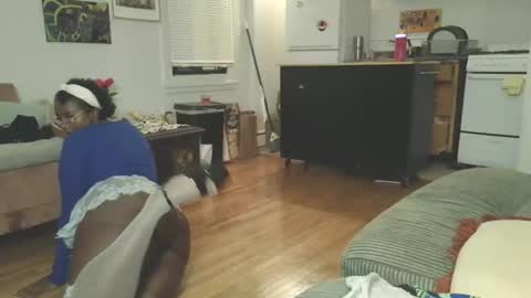 Simin Fox online show from 11-28-25, 02:14