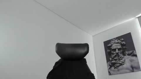 simon_leon01 online show from 07-12-26, 03:14