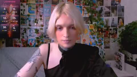 Simona online show from 10-29-25, 10:33