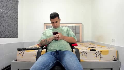 SIMON KELER online show from 11-29-25, 04:26