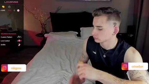 Snapshot of simonwnl chatting on 01-25-25, 03:41 Simon online show from 01-25-25, 03:41