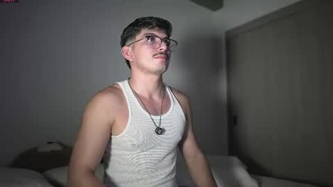 Snapshot of simoon_01 chatting on 07-07-26, 04:04 SIMOON online show from 07-07-26, 04:04