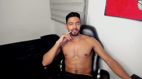 Snapshot of simple_guyy chatting on 06-18-26, 12:22 Andrey online show from 06-18-26, 12:22