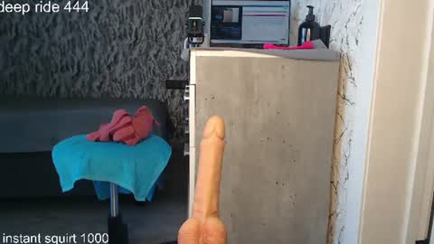 regina online show from 07-17-26, 08:21