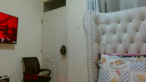 simply_eve1 online show from 02-13-26, 11:34