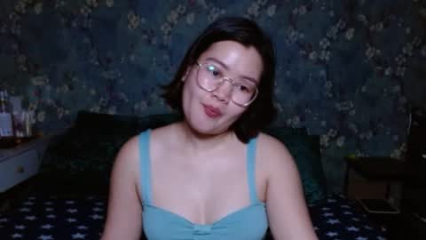 Snapshot of simply_niki chatting on 05-16-26, 10:47 zia online show from 05-16-26, 10:47