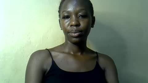 Snapshot of simplyloy33 chatting on 06-11-26, 08:12 simplyloy33 online show from 06-11-26, 08:12