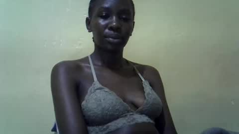 Snapshot of simplyloy33 chatting on 07-08-26, 06:12 simplyloy33 online show from 07-08-26, 06:12