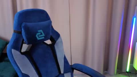 Zoe online show from 03-04-26, 04:07