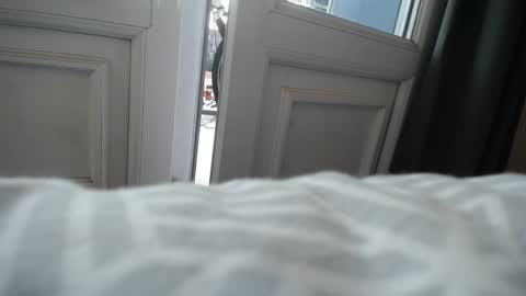 Snapshot of simur_sahso chatting on 12-20-24, 03:31 Sofi wed. - sat. 11am - 11 pm and Santi with Sofi sun.. - tue. 11 am - 5 pm europe online show from 12-20-24, 03:31