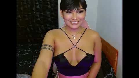 hi im thalia  nice to meet you  please give me thumbs up 3 online show from 02-01-25, 01:44