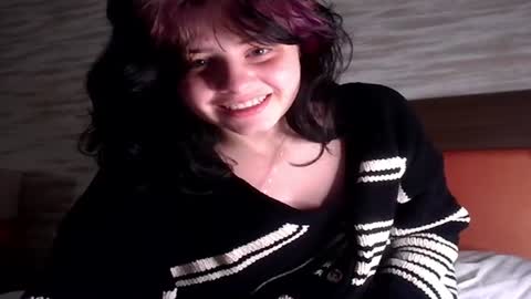 Sincerelyneon online show from 04-06-26, 11:11